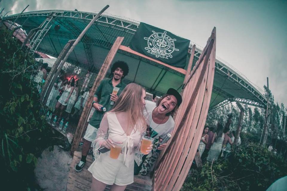 The Search House Hostel Florianópolis Εξωτερικό φωτογραφία
